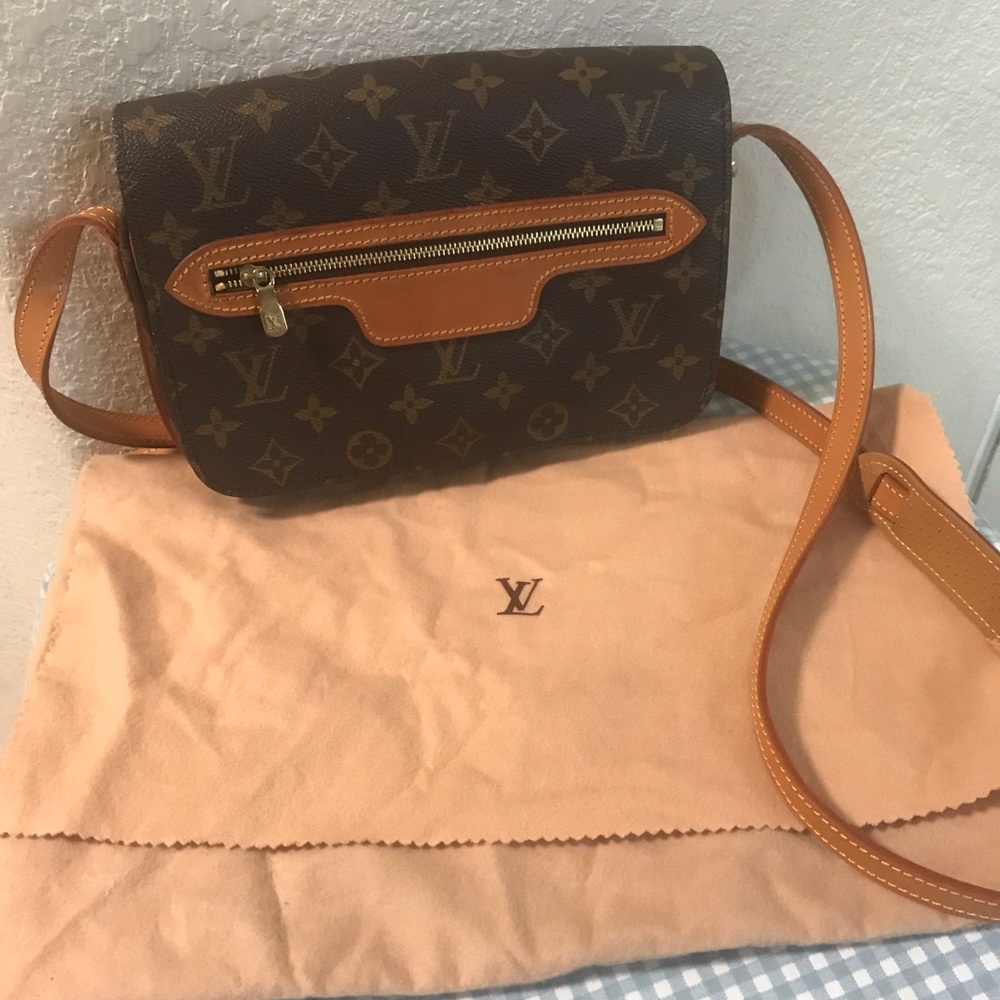 Crossbody Louis Vuitton vintage purse